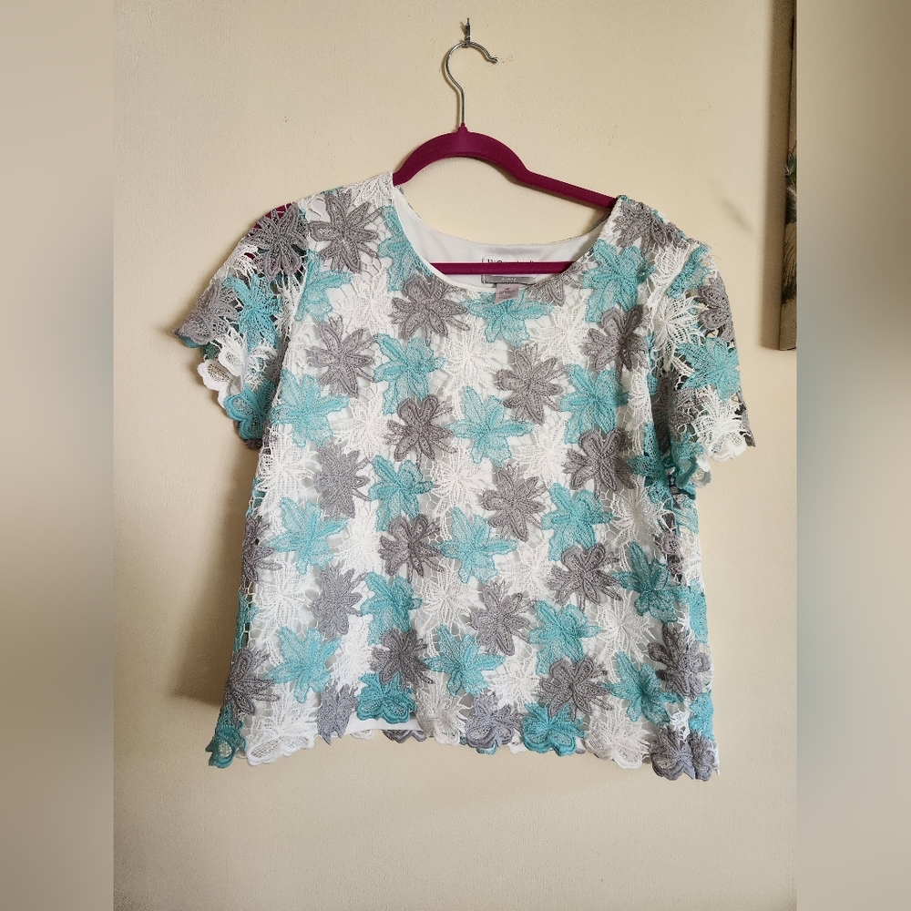 Alfred Dunner crocheted overlay floral top petite 14P